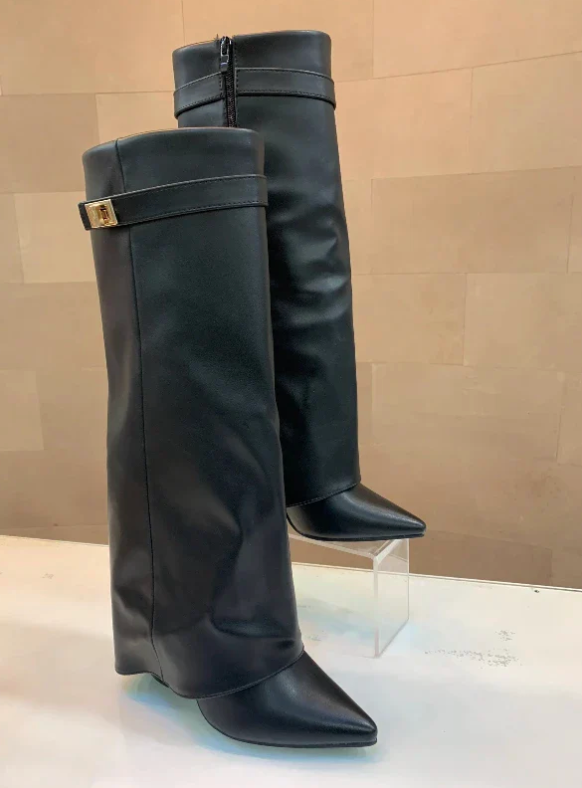 Elegant Boots - Tessilla